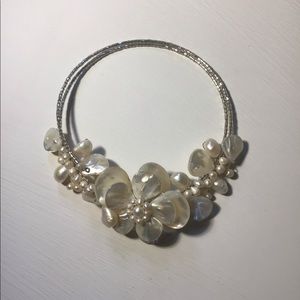 Pearl flower choker